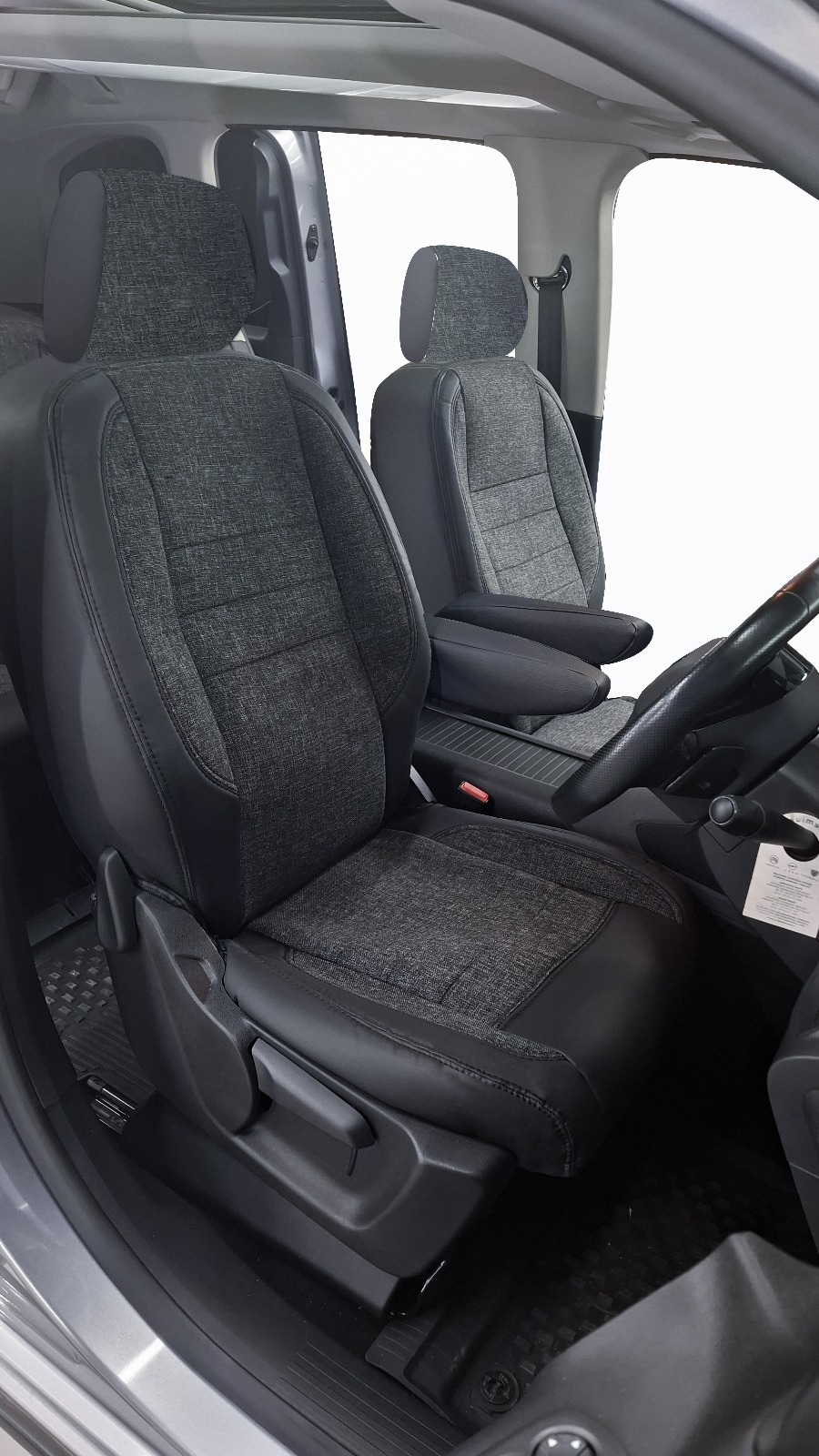 PEUGEOT RIFTER  ARKA KOLTUK  TEK TEK 3LÜ KETEN. DERİ SİYAH